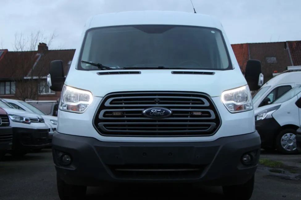 Ford Transit 2.0 L2H2 Airco Cruise Controle Euro 6 77000 km Warranty Image 2