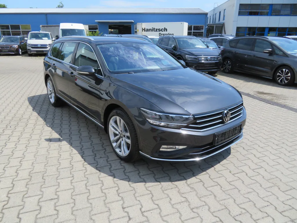 Volkswagen Passat VARIANT 1.5 TSI DSG ELEGANCE FACELIFT*NAVI PRO Image 3