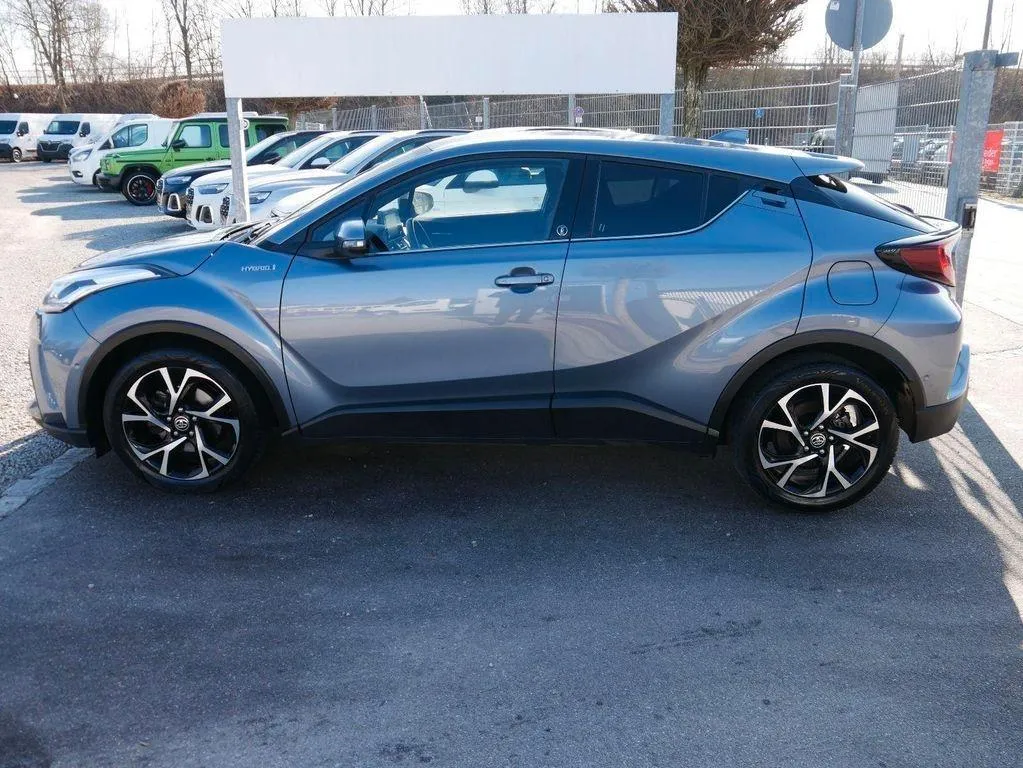 TOYOTA C-HR 1.8 Hybrid E-CVT Lounge Image 4