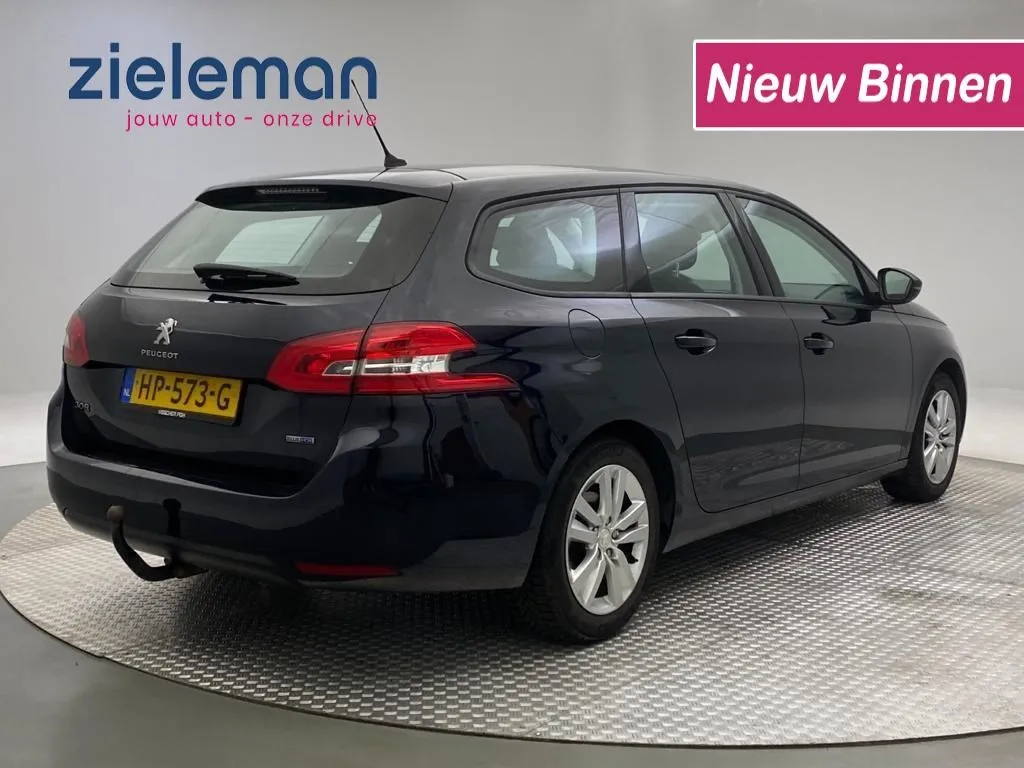 Peugeot 308 1.6 HDI Blue Lease Executive Navi Image 2