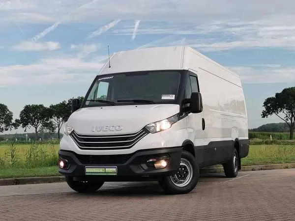 Iveco Daily 35S18 L4H2 Maxi 3.0L Image 1