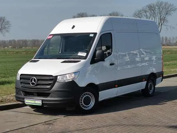 Mercedes-Benz Sprinter 314 L2H2 MBUX RWD Airco Image 2